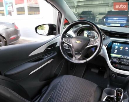 Сірий Шевроле Bolt EV, об'ємом двигуна 0 л та пробігом 100 тис. км за 13800 $, фото 12 на Automoto.ua