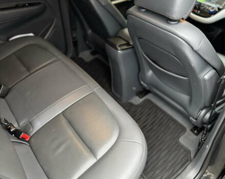 Сірий Шевроле Bolt EV, об'ємом двигуна 0 л та пробігом 95 тис. км за 14999 $, фото 9 на Automoto.ua