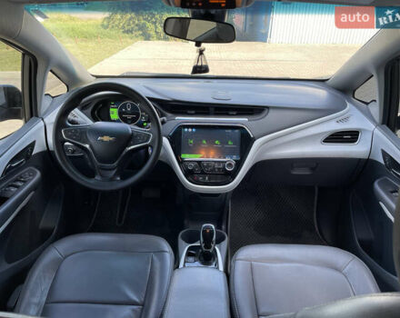Серый Шевроле Bolt EV, объемом двигателя 0 л и пробегом 188 тыс. км за 14500 $, фото 33 на Automoto.ua