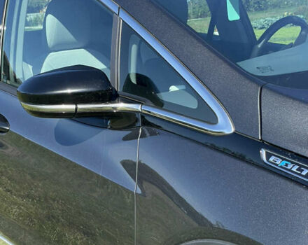 Серый Шевроле Bolt EV, объемом двигателя 0 л и пробегом 99 тыс. км за 16300 $, фото 3 на Automoto.ua