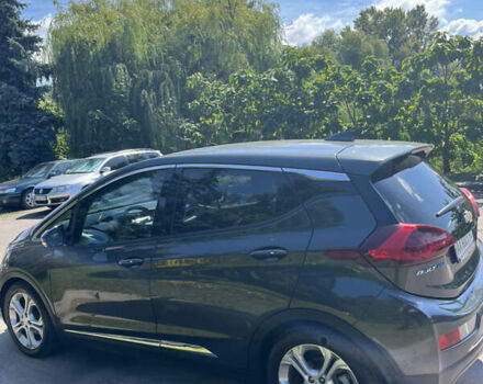 Серый Шевроле Bolt EV, объемом двигателя 0 л и пробегом 60 тыс. км за 14800 $, фото 2 на Automoto.ua