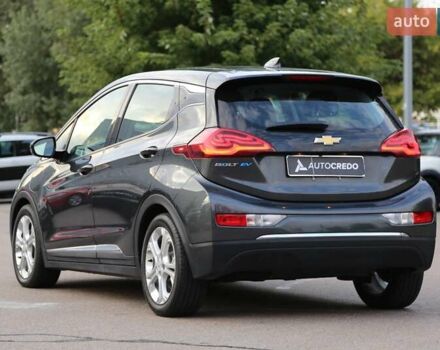 Сірий Шевроле Bolt EV, об'ємом двигуна 0 л та пробігом 100 тис. км за 13800 $, фото 4 на Automoto.ua