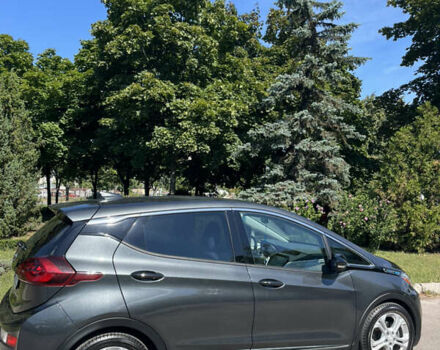 Сірий Шевроле Bolt EV, об'ємом двигуна 0 л та пробігом 60 тис. км за 14200 $, фото 3 на Automoto.ua