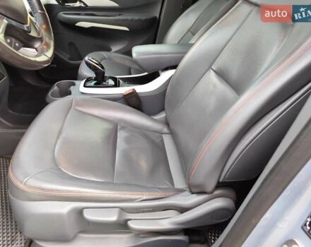 Серый Шевроле Bolt EV, объемом двигателя 0 л и пробегом 110 тыс. км за 14444 $, фото 47 на Automoto.ua