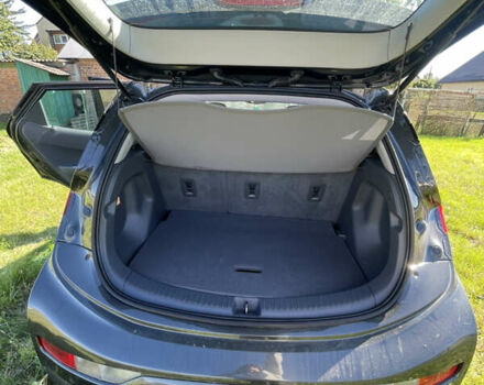 Серый Шевроле Bolt EV, объемом двигателя 0 л и пробегом 99 тыс. км за 16300 $, фото 9 на Automoto.ua