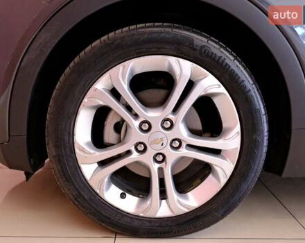 Серый Шевроле Bolt EV, объемом двигателя 0 л и пробегом 101 тыс. км за 14900 $, фото 49 на Automoto.ua