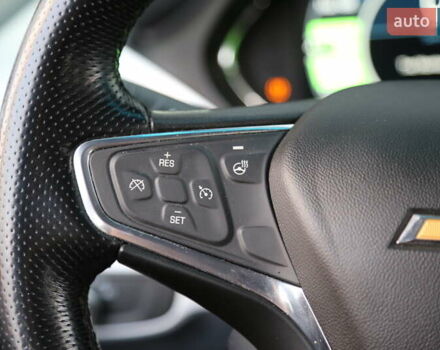 Сірий Шевроле Bolt EV, об'ємом двигуна 0 л та пробігом 100 тис. км за 13800 $, фото 21 на Automoto.ua
