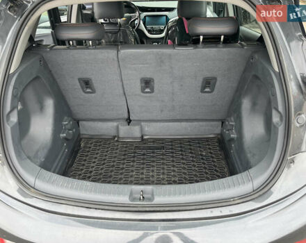 Серый Шевроле Bolt EV, объемом двигателя 0 л и пробегом 75 тыс. км за 13900 $, фото 19 на Automoto.ua