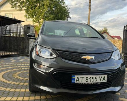 Серый Шевроле Bolt EV, объемом двигателя 0 л и пробегом 54 тыс. км за 16000 $, фото 2 на Automoto.ua