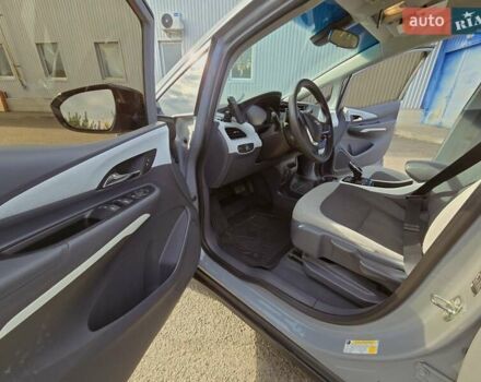 Сірий Шевроле Bolt EV, об'ємом двигуна 0 л та пробігом 102 тис. км за 14300 $, фото 22 на Automoto.ua