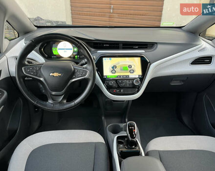 Серый Шевроле Bolt EV, объемом двигателя 0 л и пробегом 54 тыс. км за 16000 $, фото 17 на Automoto.ua