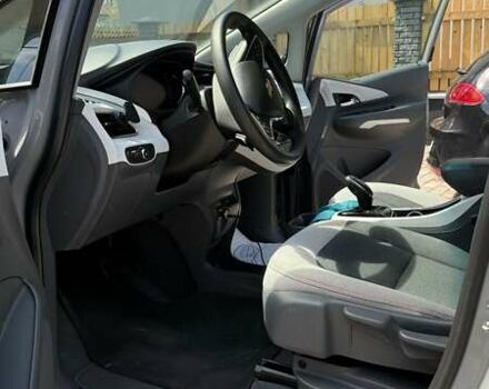 Серый Шевроле Bolt EV, объемом двигателя 0 л и пробегом 91 тыс. км за 14999 $, фото 11 на Automoto.ua