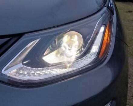 Серый Шевроле Bolt EV, объемом двигателя 0 л и пробегом 97 тыс. км за 12850 $, фото 13 на Automoto.ua