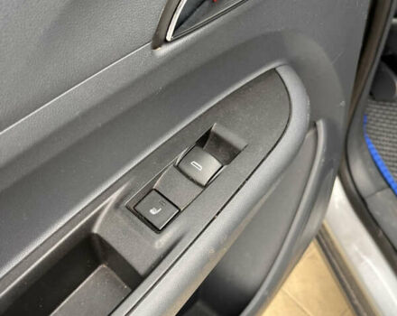 Серый Шевроле Bolt EV, объемом двигателя 0 л и пробегом 103 тыс. км за 14250 $, фото 8 на Automoto.ua