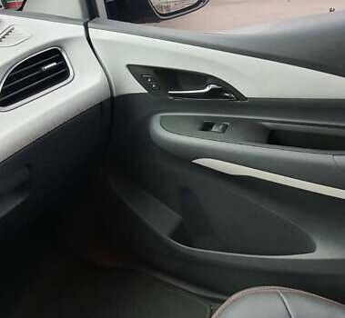 Серый Шевроле Bolt EV, объемом двигателя 0 л и пробегом 62 тыс. км за 15990 $, фото 11 на Automoto.ua