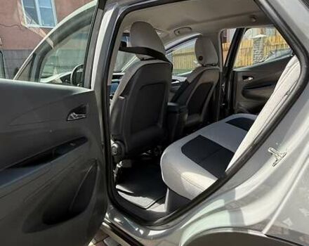 Серый Шевроле Bolt EV, объемом двигателя 0 л и пробегом 91 тыс. км за 14999 $, фото 14 на Automoto.ua