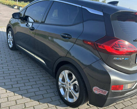 Серый Шевроле Bolt EV, объемом двигателя 0 л и пробегом 134 тыс. км за 13900 $, фото 2 на Automoto.ua