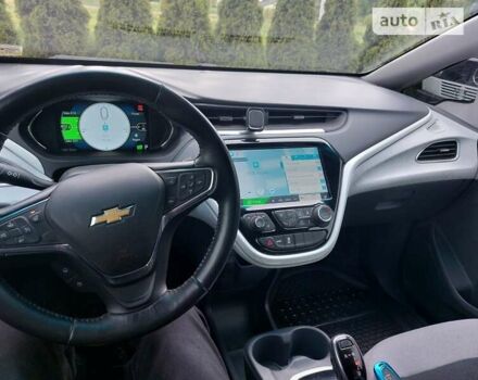 Сірий Шевроле Bolt EV, об'ємом двигуна 0 л та пробігом 74 тис. км за 18000 $, фото 12 на Automoto.ua