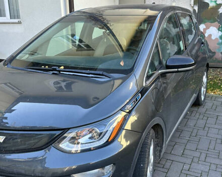 Сірий Шевроле Bolt EV, об'ємом двигуна 0 л та пробігом 50 тис. км за 15100 $, фото 1 на Automoto.ua