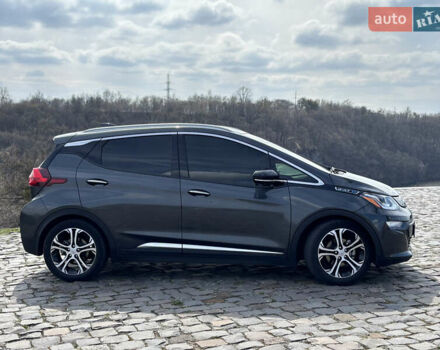 Сірий Шевроле Bolt EV, об'ємом двигуна 0 л та пробігом 45 тис. км за 16000 $, фото 2 на Automoto.ua