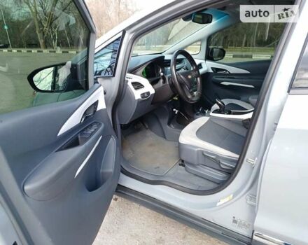 Серый Шевроле Bolt EV, объемом двигателя 0 л и пробегом 58 тыс. км за 18000 $, фото 12 на Automoto.ua