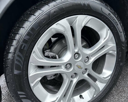 Сірий Шевроле Bolt EV, об'ємом двигуна 0 л та пробігом 80 тис. км за 16000 $, фото 35 на Automoto.ua