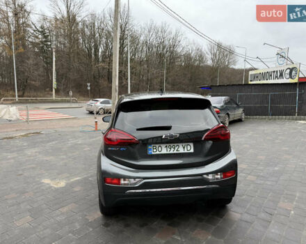 Серый Шевроле Bolt EV, объемом двигателя 0 л и пробегом 110 тыс. км за 13900 $, фото 4 на Automoto.ua