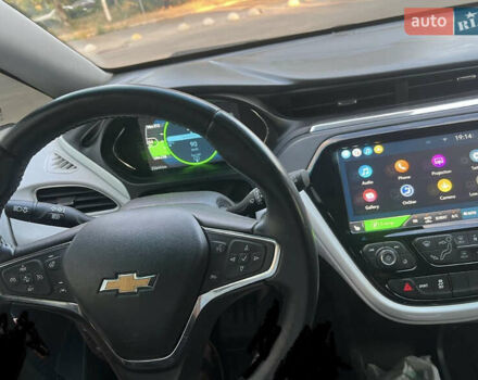 Серый Шевроле Bolt EV, объемом двигателя 0 л и пробегом 52 тыс. км за 17700 $, фото 3 на Automoto.ua