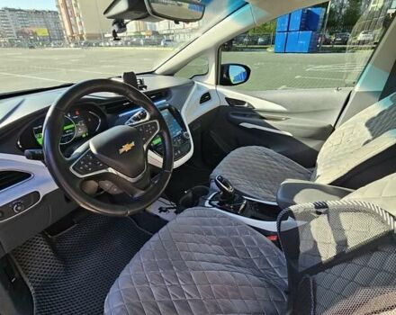 Серый Шевроле Bolt EV, объемом двигателя 0 л и пробегом 139 тыс. км за 14900 $, фото 20 на Automoto.ua