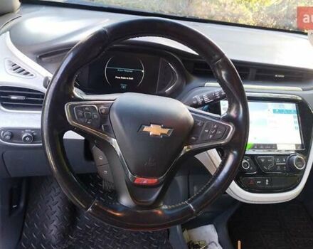 Серый Шевроле Bolt EV, объемом двигателя 0 л и пробегом 132 тыс. км за 15350 $, фото 5 на Automoto.ua