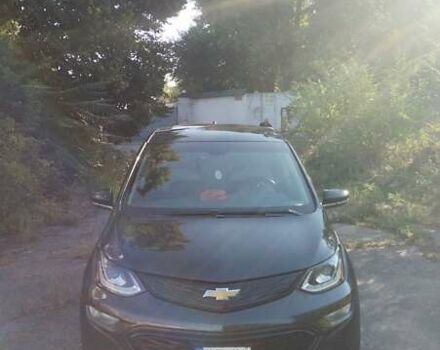 Серый Шевроле Bolt EV, объемом двигателя 0 л и пробегом 132 тыс. км за 15350 $, фото 3 на Automoto.ua