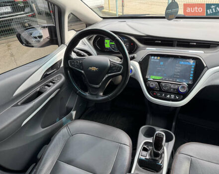 Серый Шевроле Bolt EV, объемом двигателя 0 л и пробегом 128 тыс. км за 14990 $, фото 37 на Automoto.ua