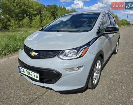 Серый Шевроле Bolt EV, объемом двигателя 0 л и пробегом 35 тыс. км за 16000 $, фото 2 на Automoto.ua