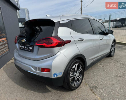 Серый Шевроле Bolt EV, объемом двигателя 0 л и пробегом 128 тыс. км за 14990 $, фото 6 на Automoto.ua