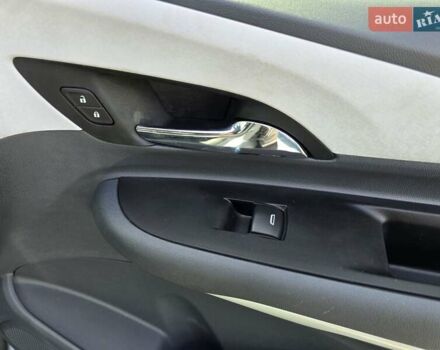 Серый Шевроле Bolt EV, объемом двигателя 0 л и пробегом 35 тыс. км за 16000 $, фото 23 на Automoto.ua