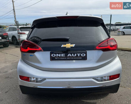 Серый Шевроле Bolt EV, объемом двигателя 0 л и пробегом 128 тыс. км за 14990 $, фото 7 на Automoto.ua