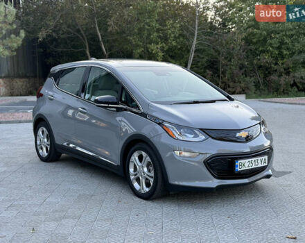Серый Шевроле Bolt EV, объемом двигателя 0 л и пробегом 60 тыс. км за 16500 $, фото 3 на Automoto.ua