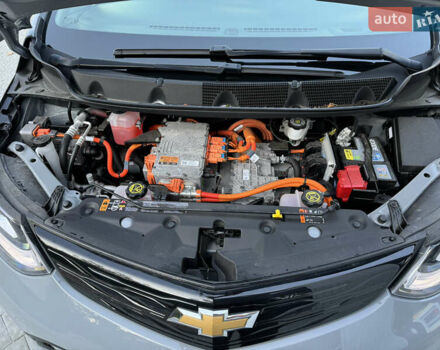Серый Шевроле Bolt EV, объемом двигателя 0 л и пробегом 64 тыс. км за 16000 $, фото 23 на Automoto.ua