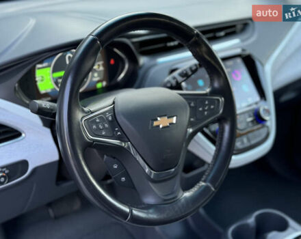 Серый Шевроле Bolt EV, объемом двигателя 0 л и пробегом 64 тыс. км за 16000 $, фото 12 на Automoto.ua