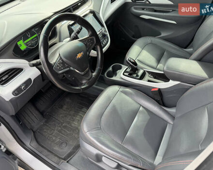 Серый Шевроле Bolt EV, объемом двигателя 0 л и пробегом 128 тыс. км за 14990 $, фото 17 на Automoto.ua
