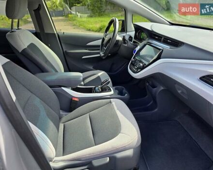 Серый Шевроле Bolt EV, объемом двигателя 0 л и пробегом 35 тыс. км за 16000 $, фото 17 на Automoto.ua