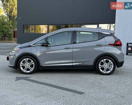 Серый Шевроле Bolt EV, объемом двигателя 0 л и пробегом 64 тыс. км за 16000 $, фото 9 на Automoto.ua