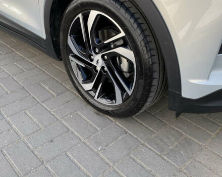 Серый Шевроле Bolt EV, объемом двигателя 0 л и пробегом 11 тыс. км за 20500 $, фото 6 на Automoto.ua