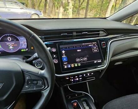 Серый Шевроле Bolt EV, объемом двигателя 0 л и пробегом 41 тыс. км за 18200 $, фото 10 на Automoto.ua