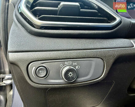 Серый Шевроле Bolt EV, объемом двигателя 0 л и пробегом 36 тыс. км за 17999 $, фото 27 на Automoto.ua