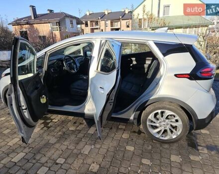 Серый Шевроле Bolt EV, объемом двигателя 0 л и пробегом 48 тыс. км за 18400 $, фото 2 на Automoto.ua