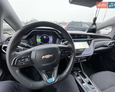 Серый Шевроле Bolt EV, объемом двигателя 0 л и пробегом 54 тыс. км за 15800 $, фото 7 на Automoto.ua