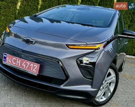 Серый Шевроле Bolt EV, объемом двигателя 0 л и пробегом 36 тыс. км за 17999 $, фото 2 на Automoto.ua