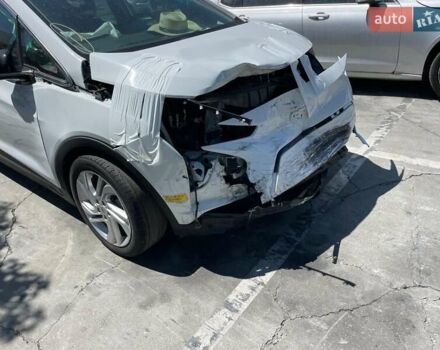 Серый Шевроле Bolt EV, объемом двигателя 0 л и пробегом 77 тыс. км за 9300 $, фото 22 на Automoto.ua