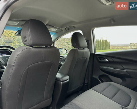 Серый Шевроле Bolt EV, объемом двигателя 0 л и пробегом 24 тыс. км за 17599 $, фото 65 на Automoto.ua